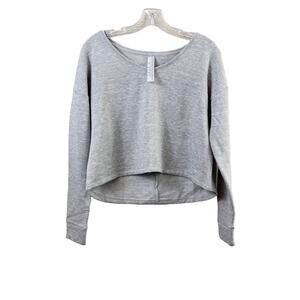 Core 10 Scoop V-Neck Crop Long Sleeve Gray Sweatshirt